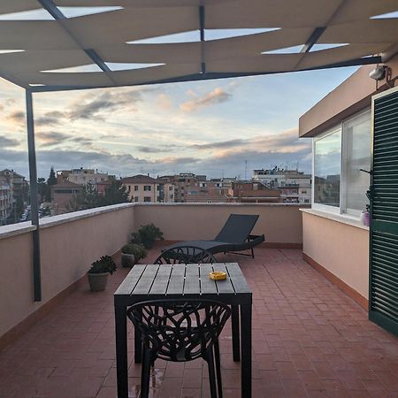 Casetta Sole, Superattico Con Terrazzo Vicino San Pietro, New ローマ エクステリア 写真